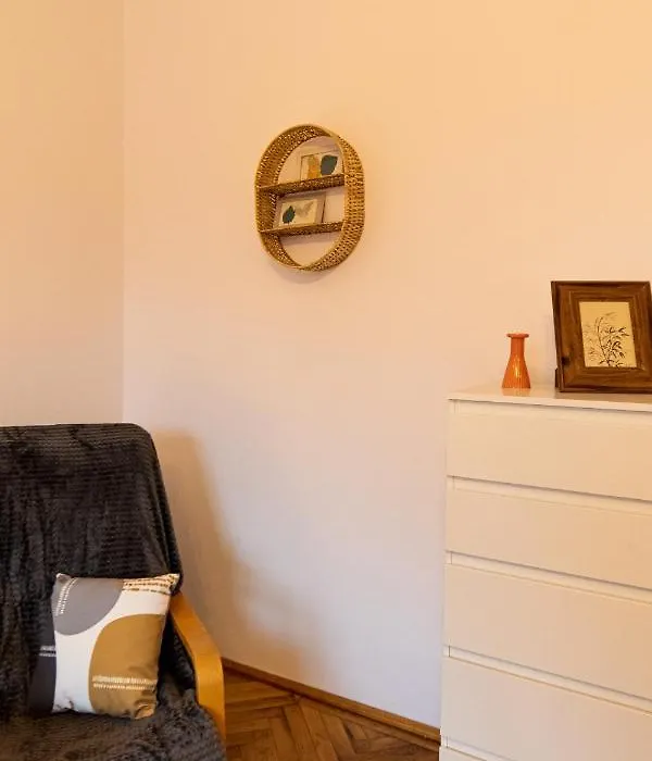 Lua Solis Apartment In The Old Town W/ Mt Tampa Views-1