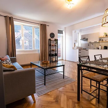 Lua Solis Apartment In The Old Town W/ Mt Tampa Views-3